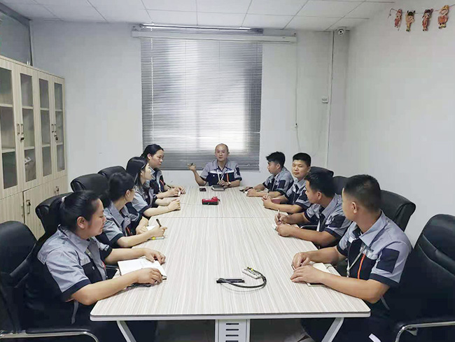 榮創(chuàng)服務團隊展示(八) 榮創(chuàng)服務團隊展示(八)